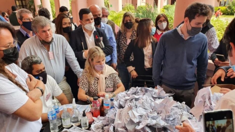 Villa Olivari Corrientes recuento de votos g_20210906