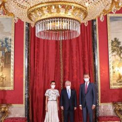 Letizia Ortiz usó un vestido de su suegra de 1981 con giros actuales