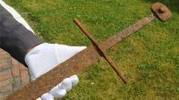 Hallan una espada de más de 600 años en Polonia