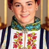 La princesa Ingrid Alexandra imitó a su madre y trabajó como camarera