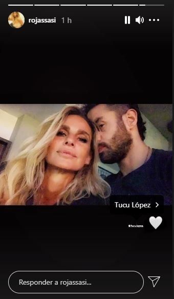 Sabrina Rojas subió una foto con el Tucu López y una particular canción 