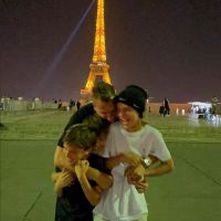 ¿Qué dirá Wanda? Las fotos de Maxi López en París con sus hijos y su novia