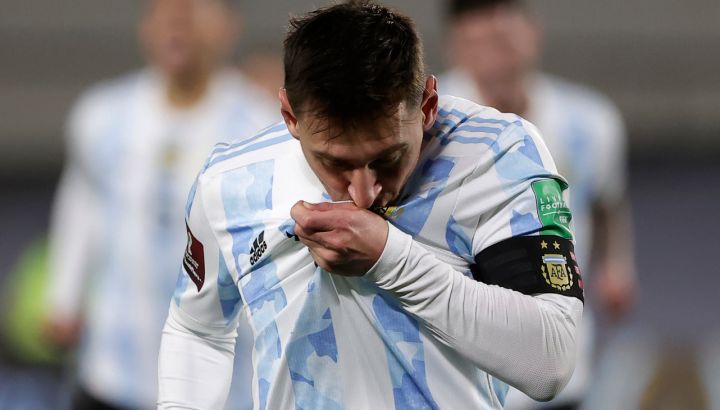 Messi brilló en el Monumental y Argentina superó a Bolivia.