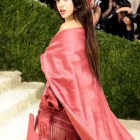En clave Rosalía: homenaje a Lola Flores para su debut en la MET gala 2021