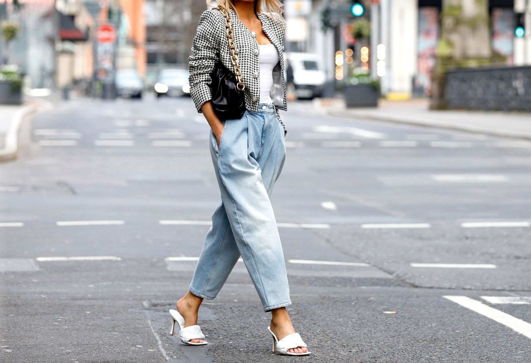 Marie Claire | Ideas de looks para primavera con jeans anchos