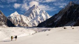 El objetivo era el pico Polaco, por el este, una fantástica mole de hielo en el Cordón de la Ramada.