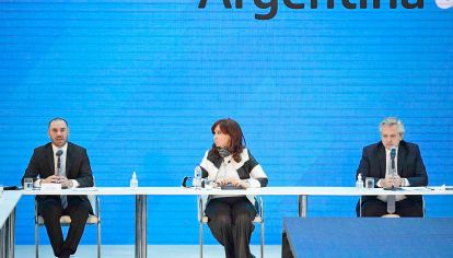 Fiscalizando a Guzmán. Cristina pidió que el Presidente y el ministro revean el Presupuesto.
