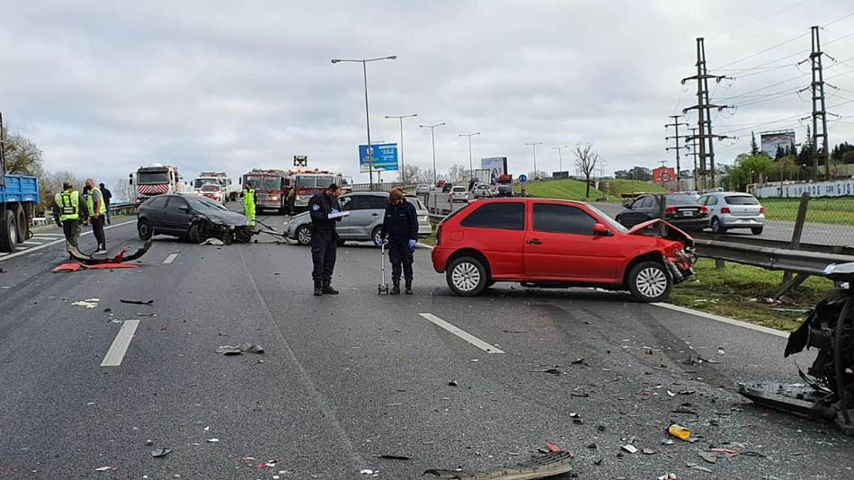 Tragedia en Panamericana: en un choque múltiple murieron dos jóvenes de 19 años.