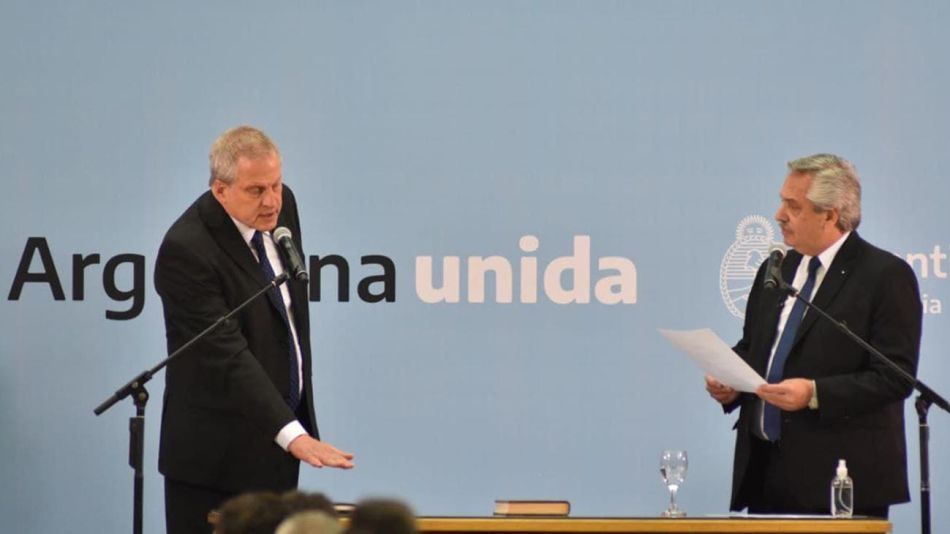 Jura de los nuevos ministros del gabinete 202100920