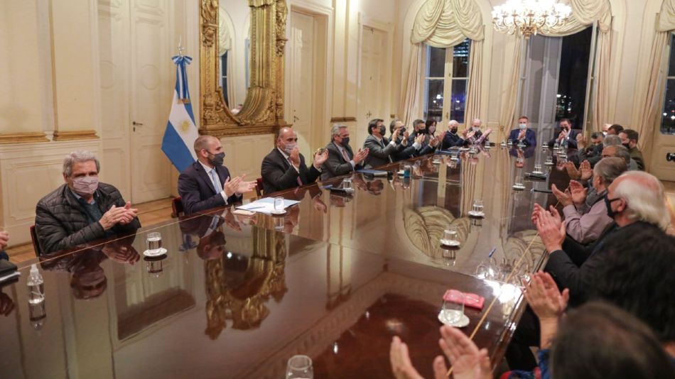 Reunión Aumento Salario Mínimo