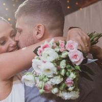 Todos los detalles del look de Barbie Vélez en su casamiento por civil