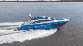 El moderno perfil inspirado en un auto deportivo muestra todo su potencial y buena navegación, con un planeo muy sustentado.