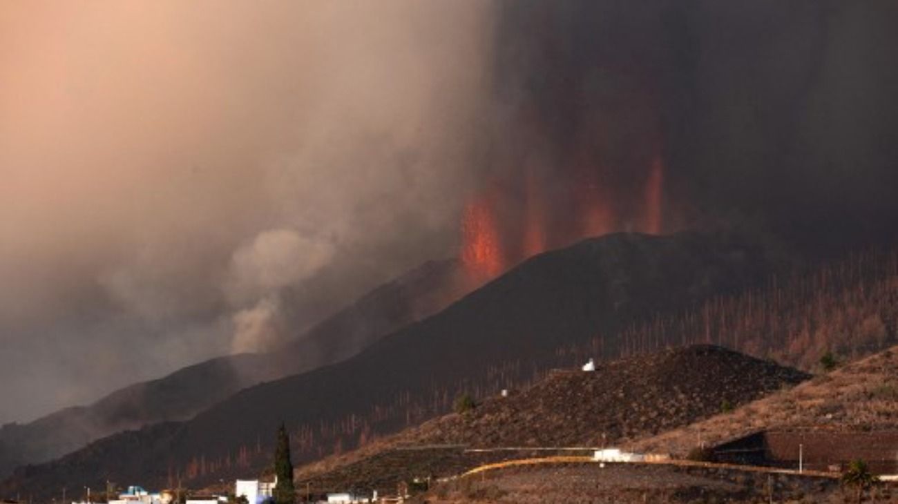 La Palma. Sigue en actividad el volcán Cumbre Vieja.