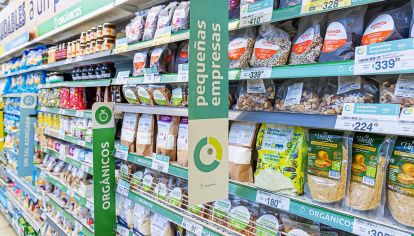 Competencia en las góndolas. Deben exhibir productos de cinco proveedores diferentes.