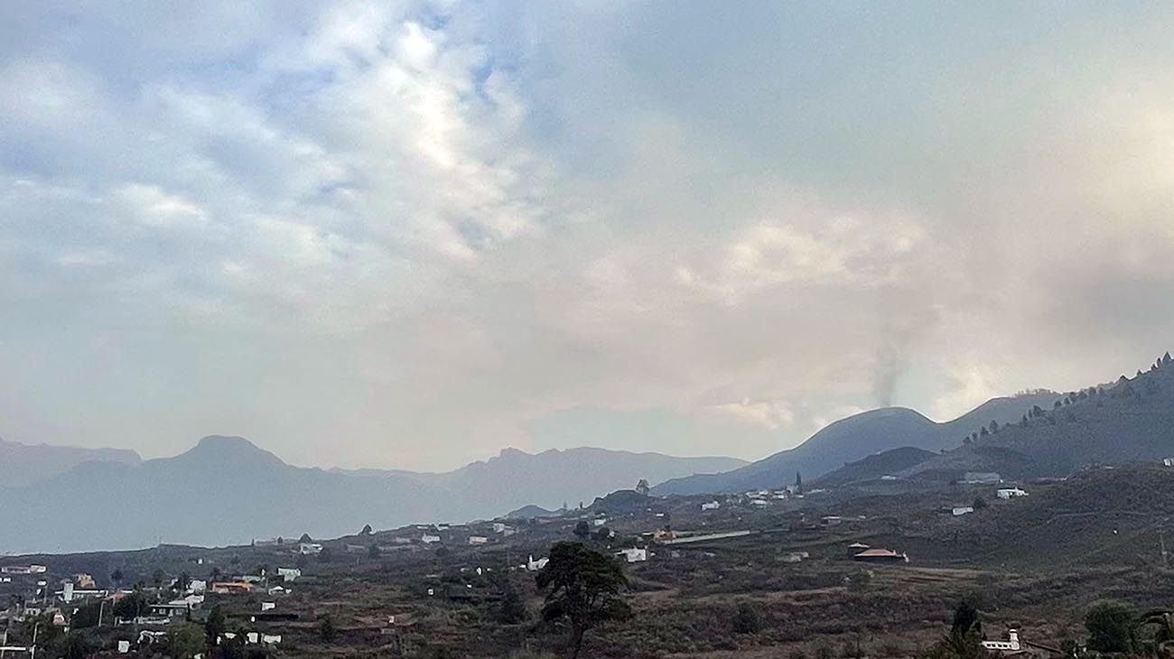 la lava llegó al mar