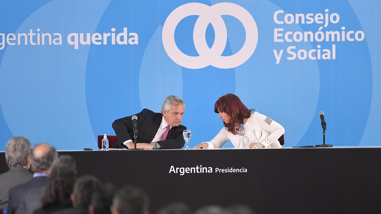  la presentación del proyecto de ley de “Fomento al Desarrollo Agroindustrial”, que promueve el agregado de valor para crear empleos y promover inversiones.