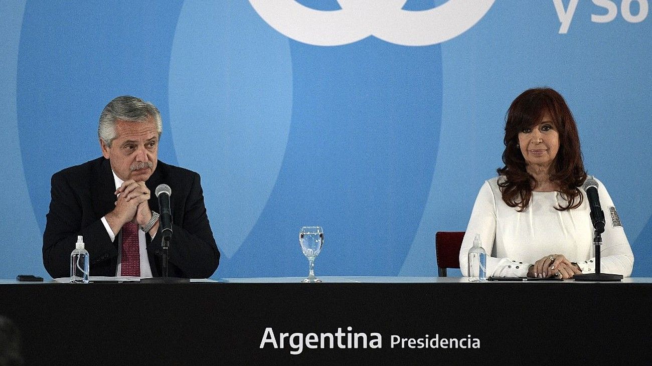 Las fotos que dejó el acto que volvió a mostrar en público a Alberto Fernández y Cristina Kirchner, luego de la carta que derivó en el cambio de Gabinete.