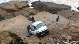 En 47 días tres autos se estrellaron contra las rocas en la misma zona de Mar del Plata