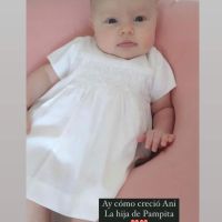 ¡Cómo creció! Así fue el look angelical que Pampita eligió para Ana
