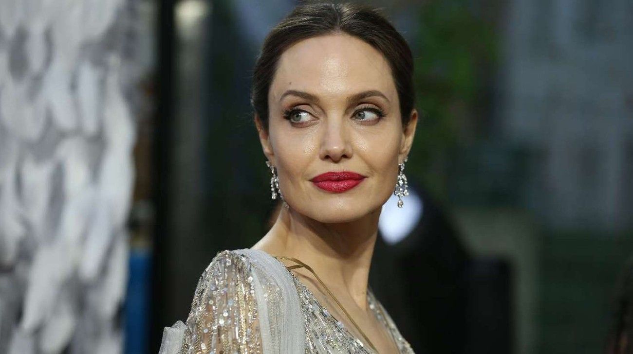 El listado de parejas de Angelina Jolie antes de conocer a The Weeknd |  Caras