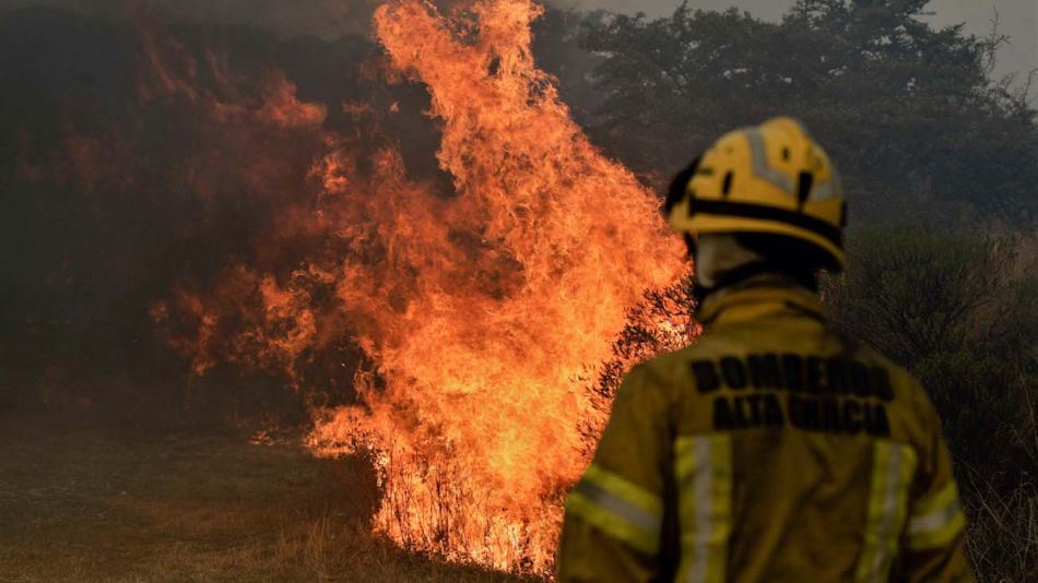 "Incendios en Argentina"-20211005