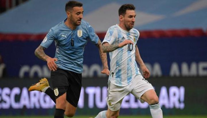 Argentina recibe a Uruguay por la fecha 12 de las Eliminatorias.