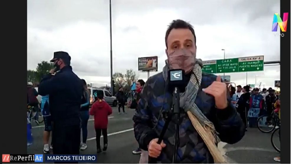 Demoras en la autopista Buenos Aires-La Plata por protesta de hinchas de San Telmo 