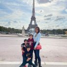 Antonela Roccuzzo, como una turista en París: paseó con sus hijos y mensaje para Messi