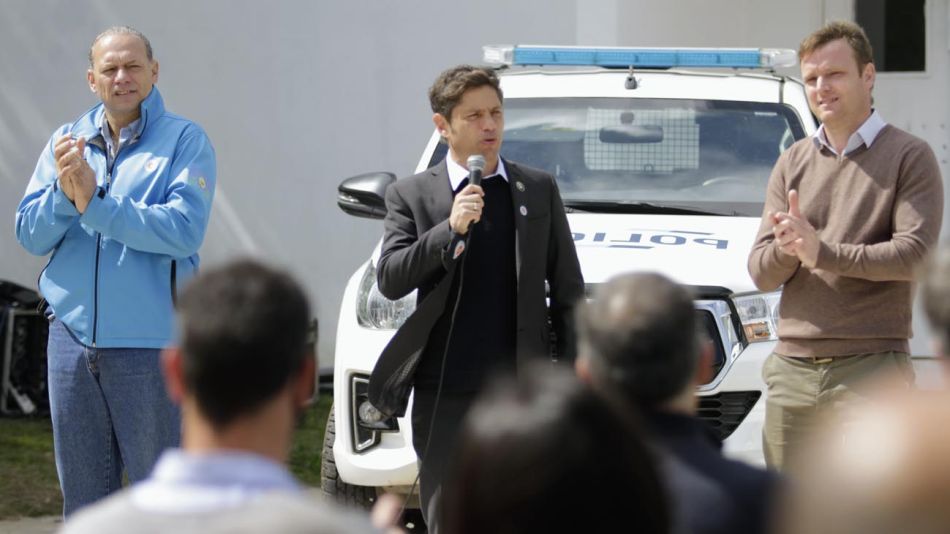 Axel Kicillof anuncia aumento de salario para la policía 20211014