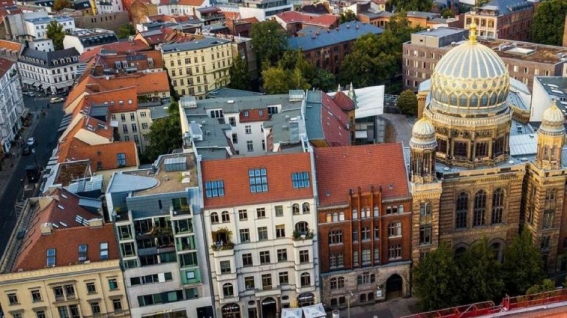 Die Geschäftsaussichten in Deutschland verbessern sich vor der Möglichkeit einer milderen Rezession Die Geschäftsaussichten in Deutschland verbessern sich vor der Möglichkeit einer milderen Rezession