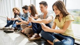 Pantallas, inteligencia y evolución