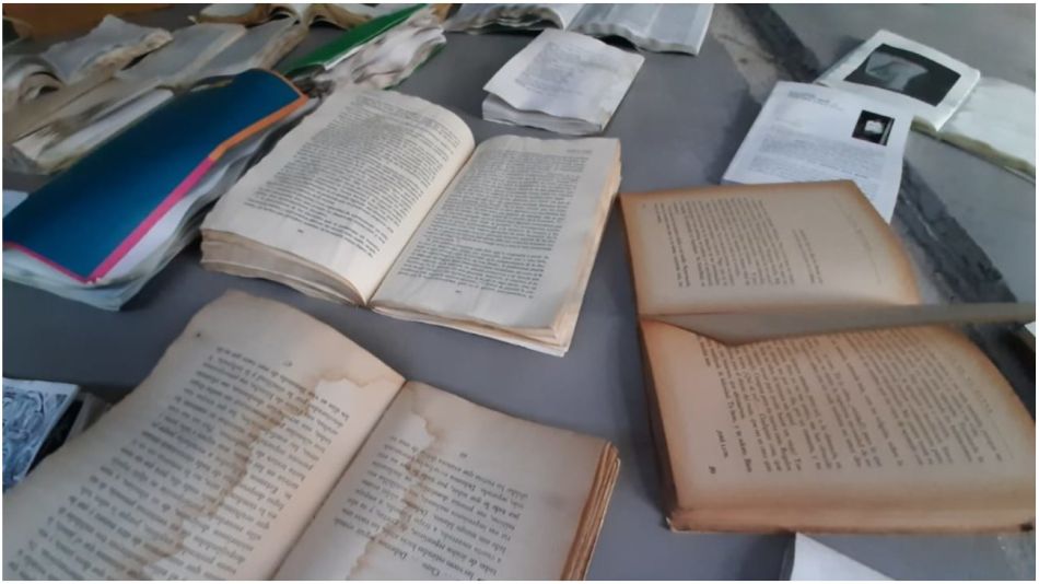 Biblioteca Feminaria tras la inundación