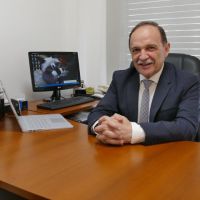 Dr. Jorge Elías