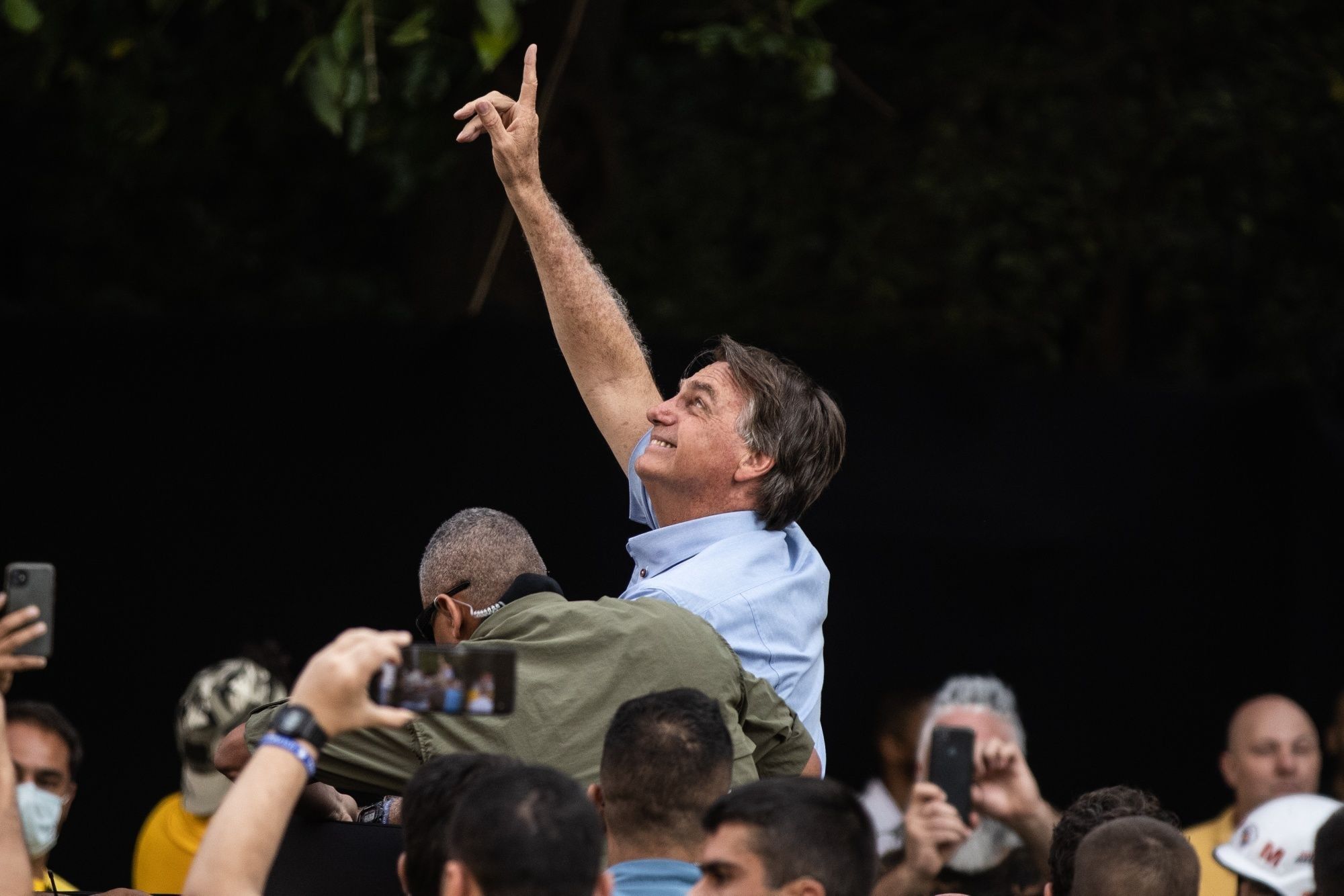 "El presidente se llama Bolsonaro", dijo el presidente en un video online en Facebook