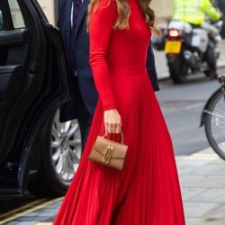 Kate Middleton sorprendió en un look rojo total