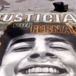 Street graffiti demanding justice for Fernando Báez Sosa, created during a march to mark the first anniversary of his death.