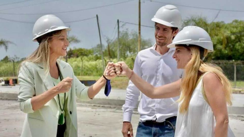Galmarini y Andreotti recorrieron las obras viales sobre la ruta 197.