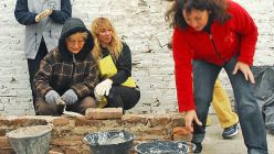 20211024_albañil_mujer_obra_cedoc_g