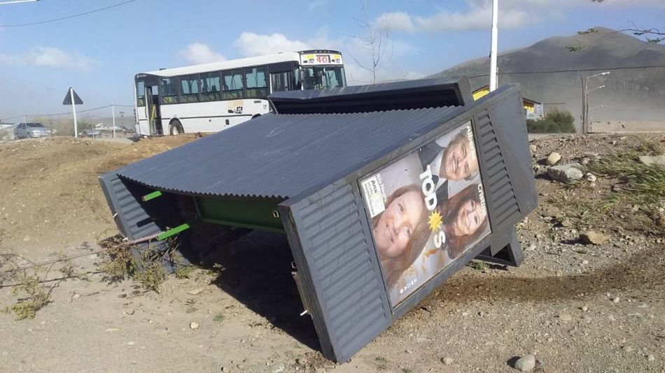 fuerte temporal de viento en el sur 20211025