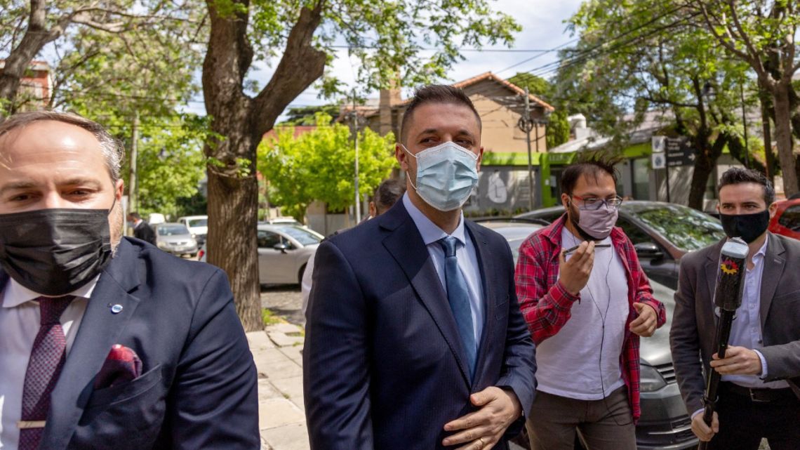 The former lawyer of late football great Diego Maradona, Matías Morla (centre), arrives at the prosecutor's office in San Isidro, Buenos Aires Province, to testify in the case investigating the death of the Argentine star almost a year ago, on October 25, 2021. 