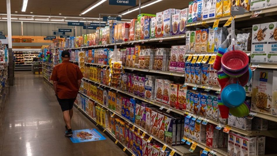 A Safeway Grocery Store As Albertsons Releases Earns