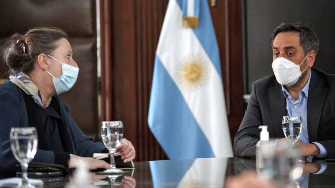 Fiona Clouder, the UK's COP26 Ambassador for Latin America, meets with Argentina's environment minister Juan Cabandié