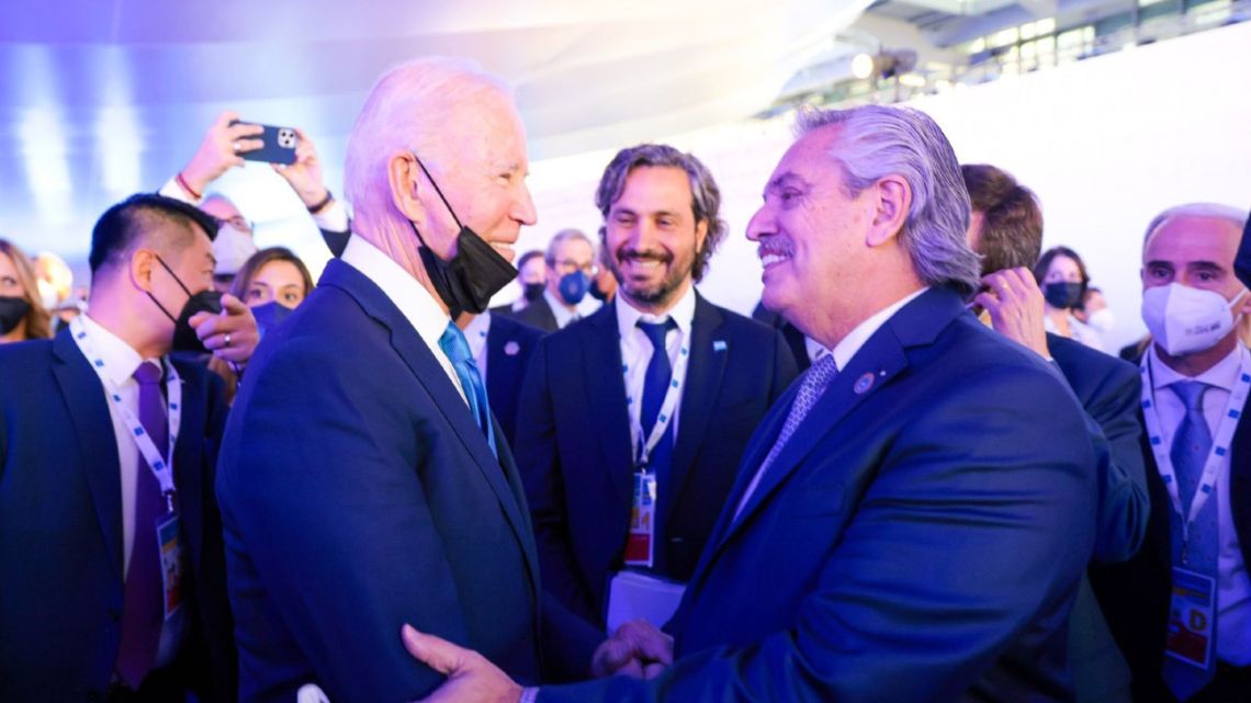 President Alberto Fernández greets US President Joe Biden on the sidelines of the G20 Leaders Summit in Rome.
