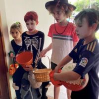 Pampita compartió el primer disfraz de Halloween de Ana García Moritán