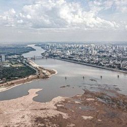 El caudal del Paraná ha caído, entre septiembre de 2019 a octubre de 2021, a su nivel más bajo en los últimos 77 años, 