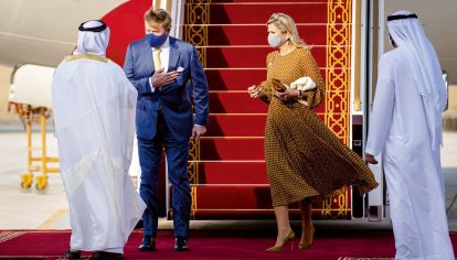 Máxima de Holanda deslumbró con un look a lo "Pretty Woman"
