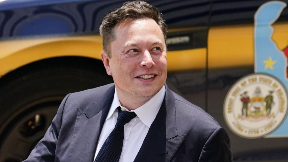 Elon Musk recibe respuesta de David Beasley