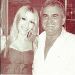 Giselle Fernández junto a su padre Roberto Fernández Montes | Foto:Noticias