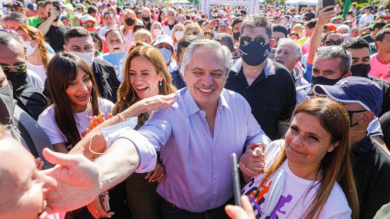 El presidente Alberto Fernández y Victoria Tolosa Paz hicieron campaña en José C. Paz.