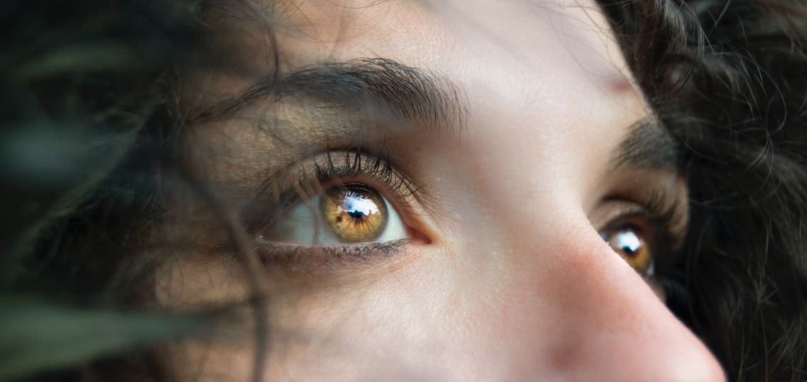 Reviví una mirada cansada: cómo tratar ojeras y mejorar el aspecto en la zona de los ojos
